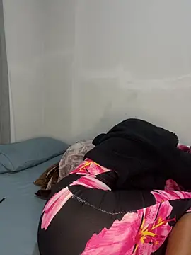 petite_bee webcam