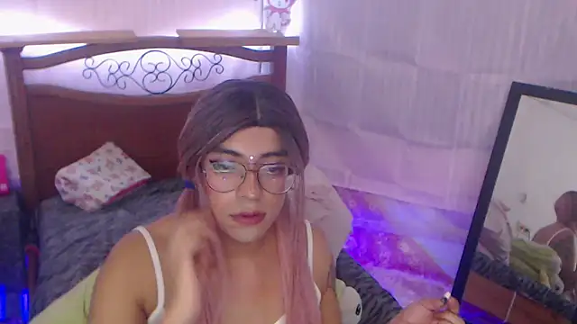 Nikol_Twink02 webcam