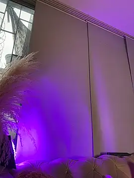 MegaanRouse_ webcam