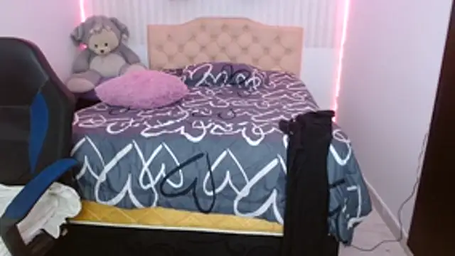 xoxo_madisson webcam