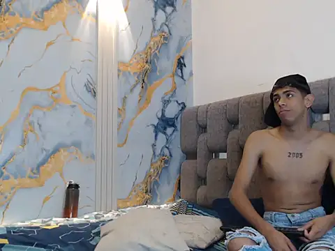 CUTE_BOYS2026 webcam