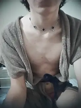 alessandrohott webcam