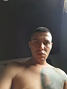 Andrezzz69 webcam
