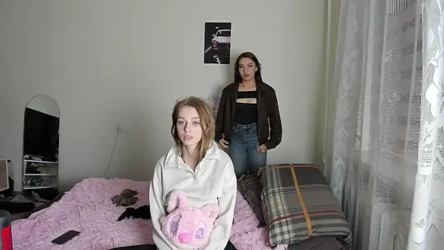 AnikaBest webcam