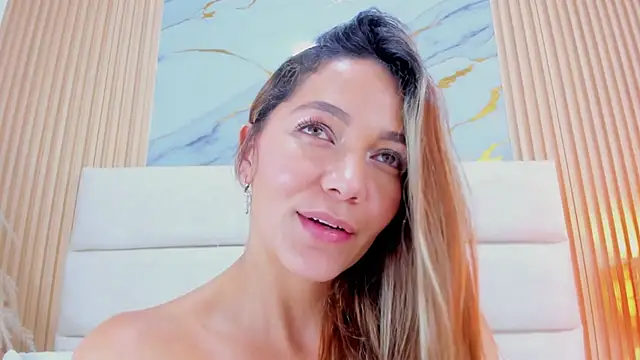 Mia_Malkovaa_ webcam