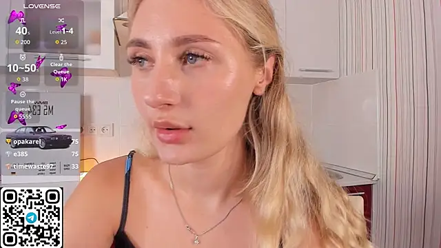 LivyyBossom webcam