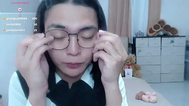 zhaviahale21 webcam