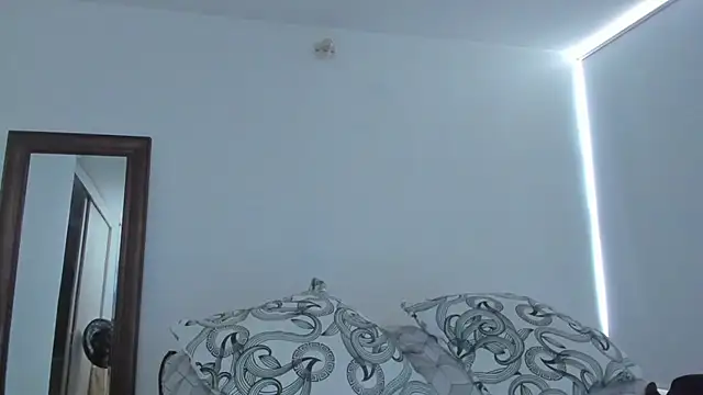KingLevi01 webcam