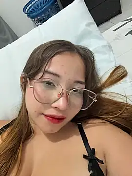 AliciaWhite_nt webcam
