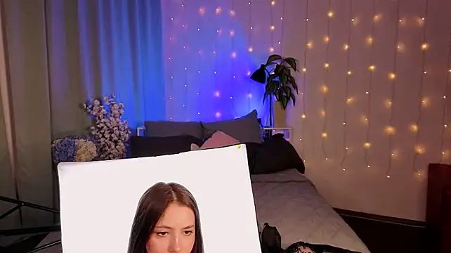 Monica_Venom webcam