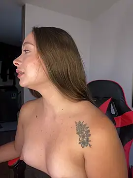 mia_bornner webcam