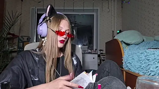 ZelmaSauage webcam