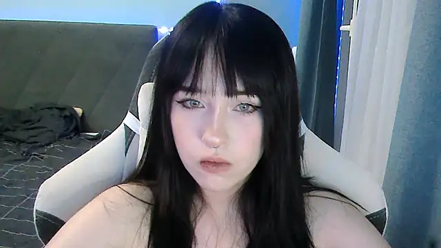 EvaHurt webcam