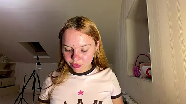 HoneyAmberyy webcam