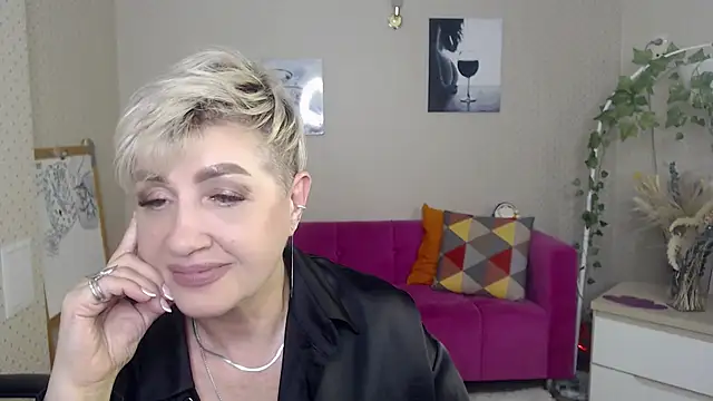sexy_milffa live cam on StripChat