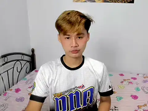 urasian_jhon webcam