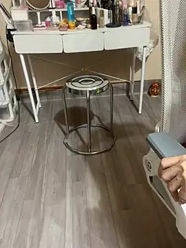 Mina048 webcam