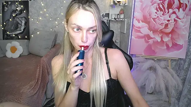 NickyAdamidi webcam