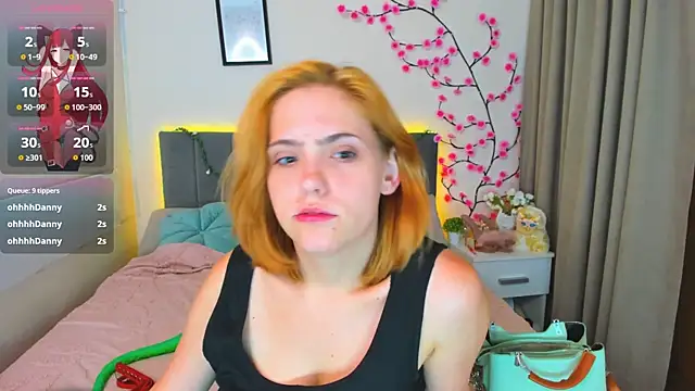 DellaRows webcam