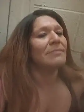 deedeedoll82222 live sex cam