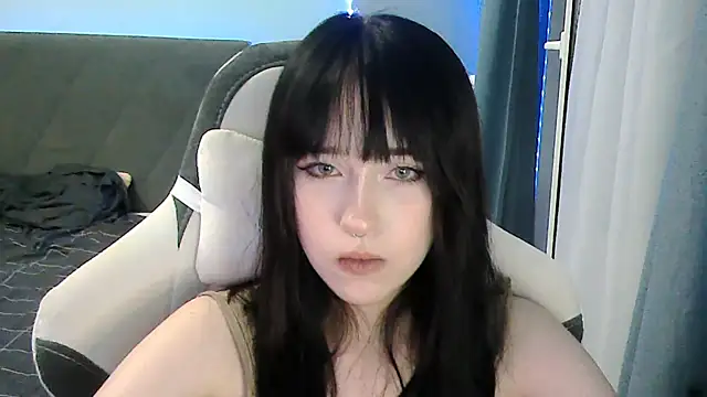 EvaHurt