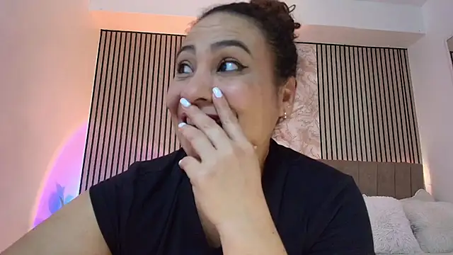 juliramirez (F milf) - Ride dildo