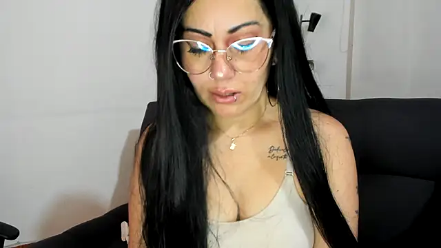 Tania_mature webcam