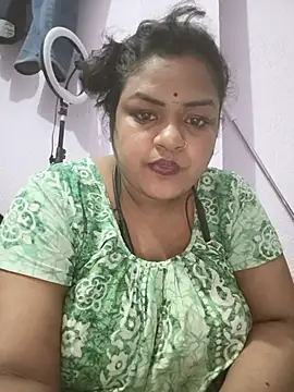 Deborbhavi222 live webcam