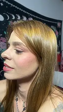 ---Red-haired-Fox--- webcam
