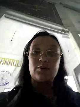Esmeralda333 webcam