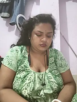 Deborbhavi222 webcam