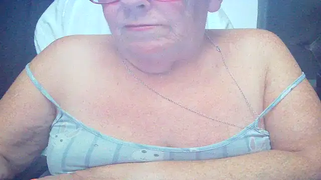 Playful_MILF_Demi webcam