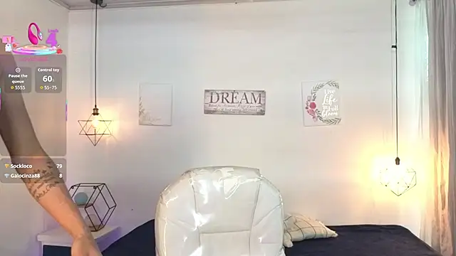Kendry_fox420_ webcam
