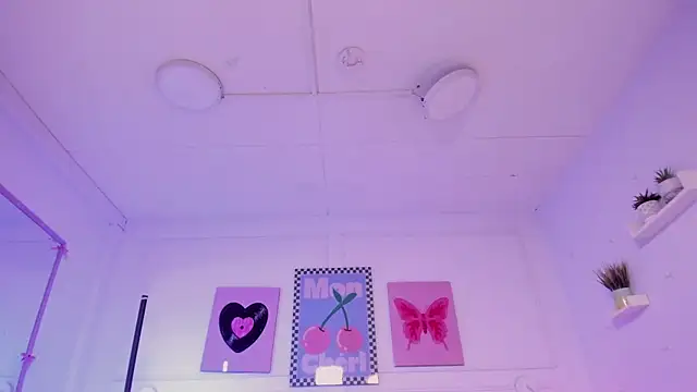 Sharon_Adamss webcam