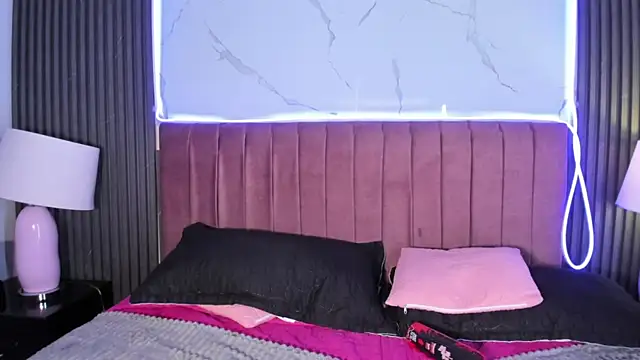 Hanna_Thorne webcam