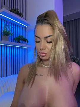 KirstieVegas webcam