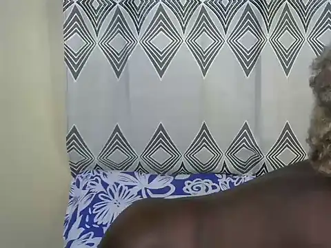cheeky_caramel webcam