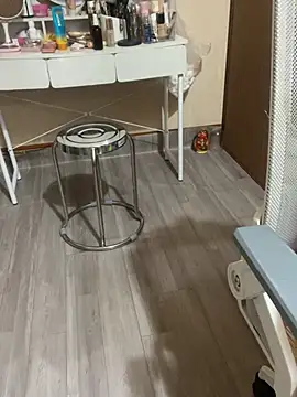 Mina048 webcam