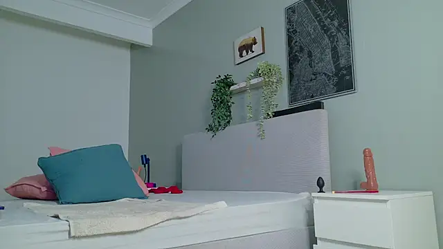 SeleneGibson__ webcam