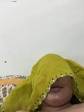 Miss_kanika76 live sex cam