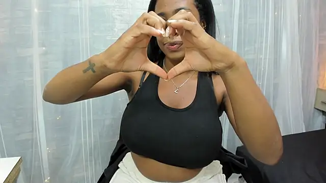 KatieGomez webcam