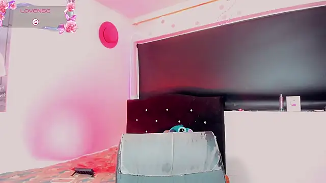 Kendall_hornyy webcam