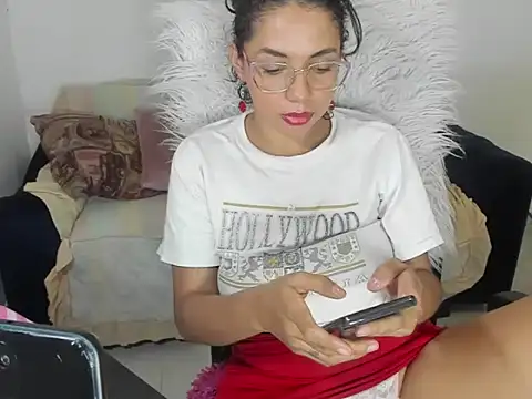 sarahlovexxv webcam
