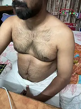 Straight_man_realmeet_now webcam