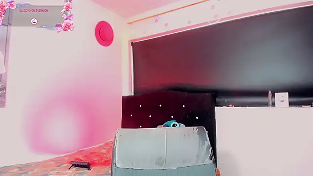 Kendall_hornyy webcam