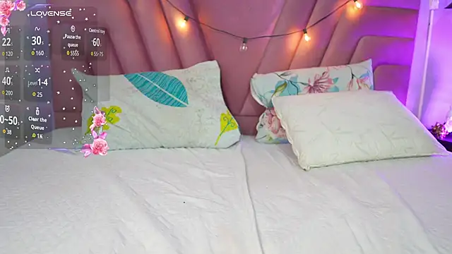 hornybarelylegalgirl webcam