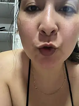evelyn_1702 webcam