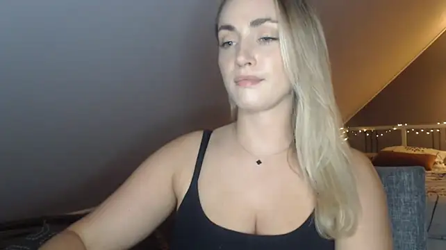 ScarlettSensitive webcam