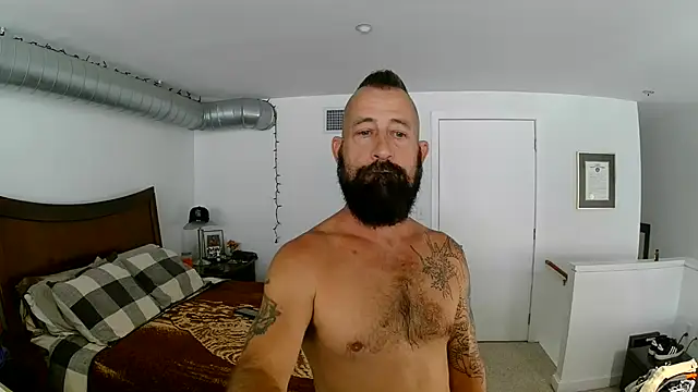 Bigtreatofficial webcam