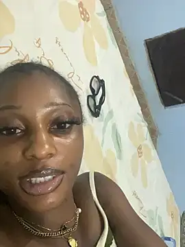 Nirahbeauty webcam
